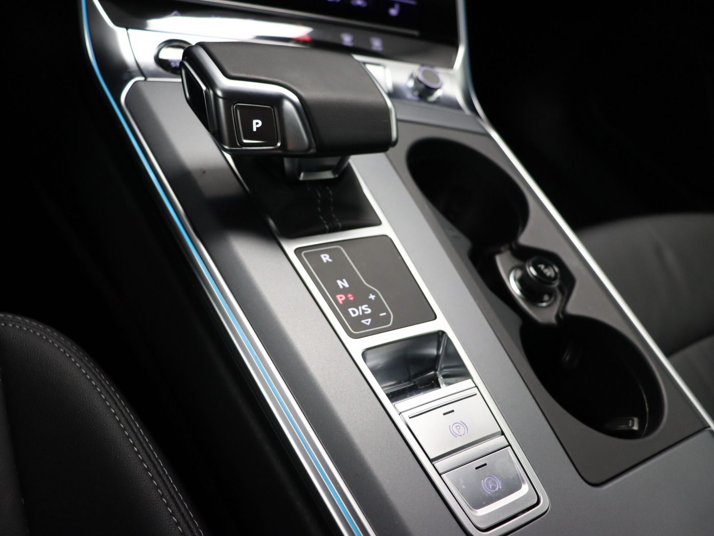 Fahrzeugabbildung Audi A6 45 TFSI quattro S tronic S line |Matrix|ACC