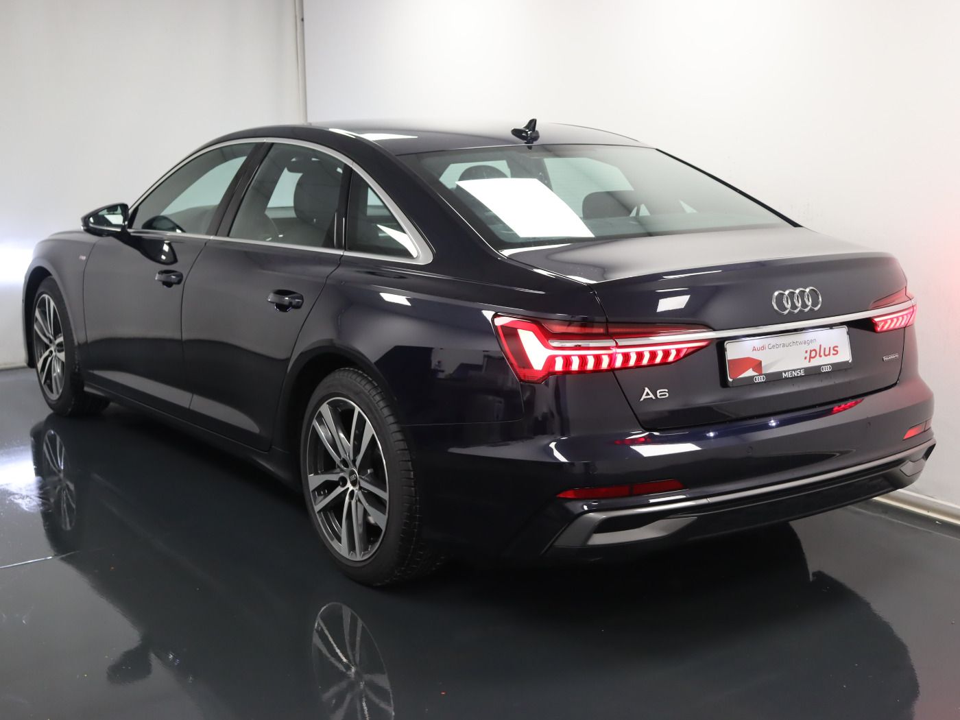 Fahrzeugabbildung Audi A6 45 TFSI quattro S tronic S line |Matrix|ACC