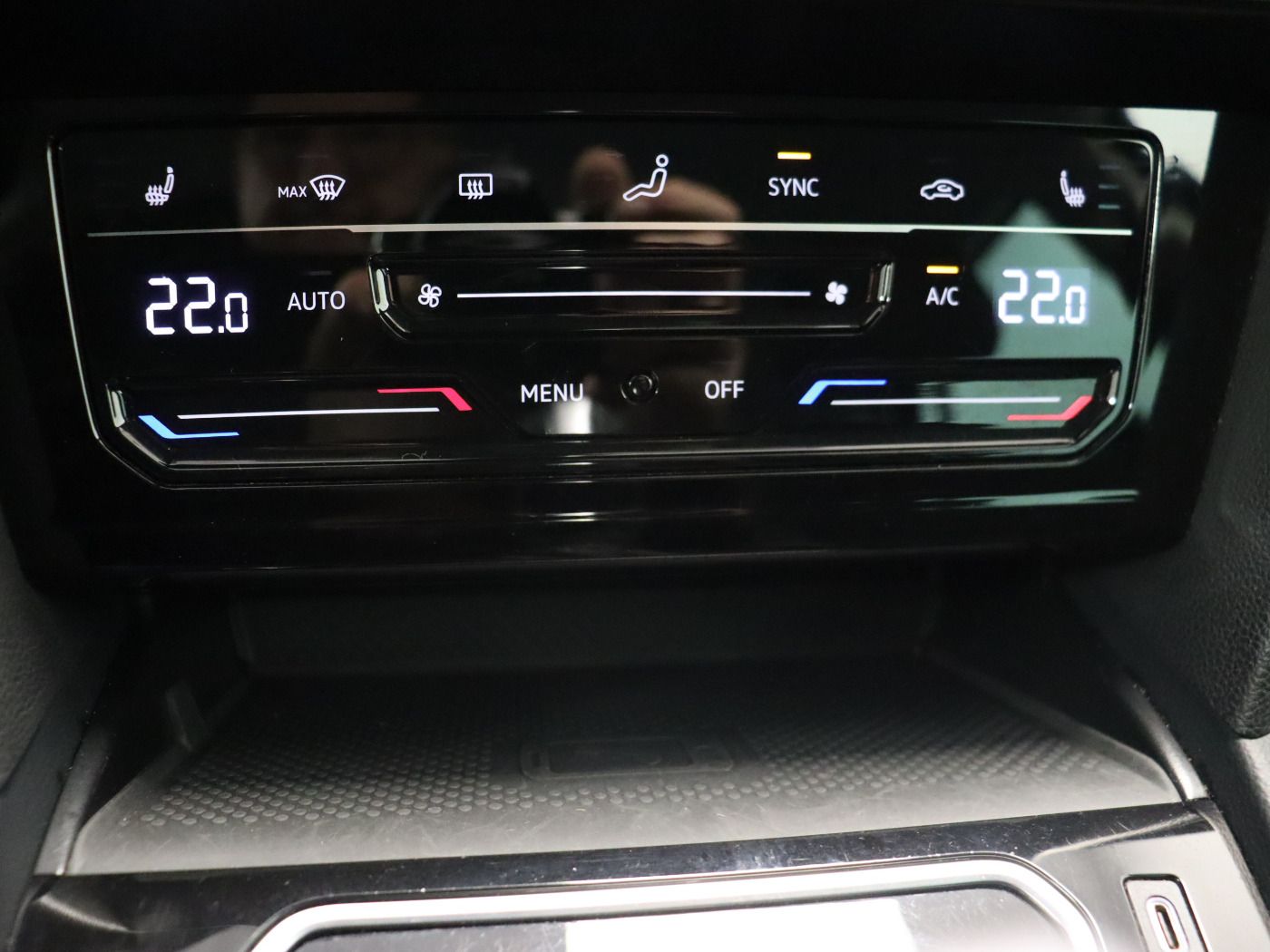 Fahrzeugabbildung Volkswagen Passat Alltrack 2.0 TDI 4Motion DSG |AHK|ACC|PDC