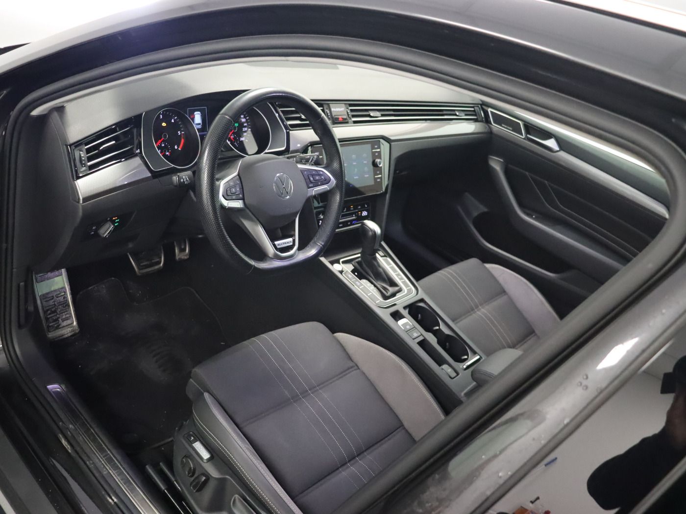Fahrzeugabbildung Volkswagen Passat Alltrack 2.0 TDI 4Motion DSG |AHK|ACC|PDC