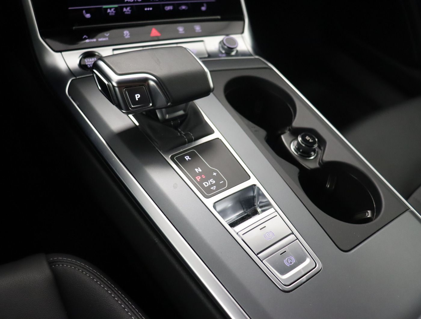 Fahrzeugabbildung Audi A6 Avant 40 TDI quattro S tronic advanced |ACC