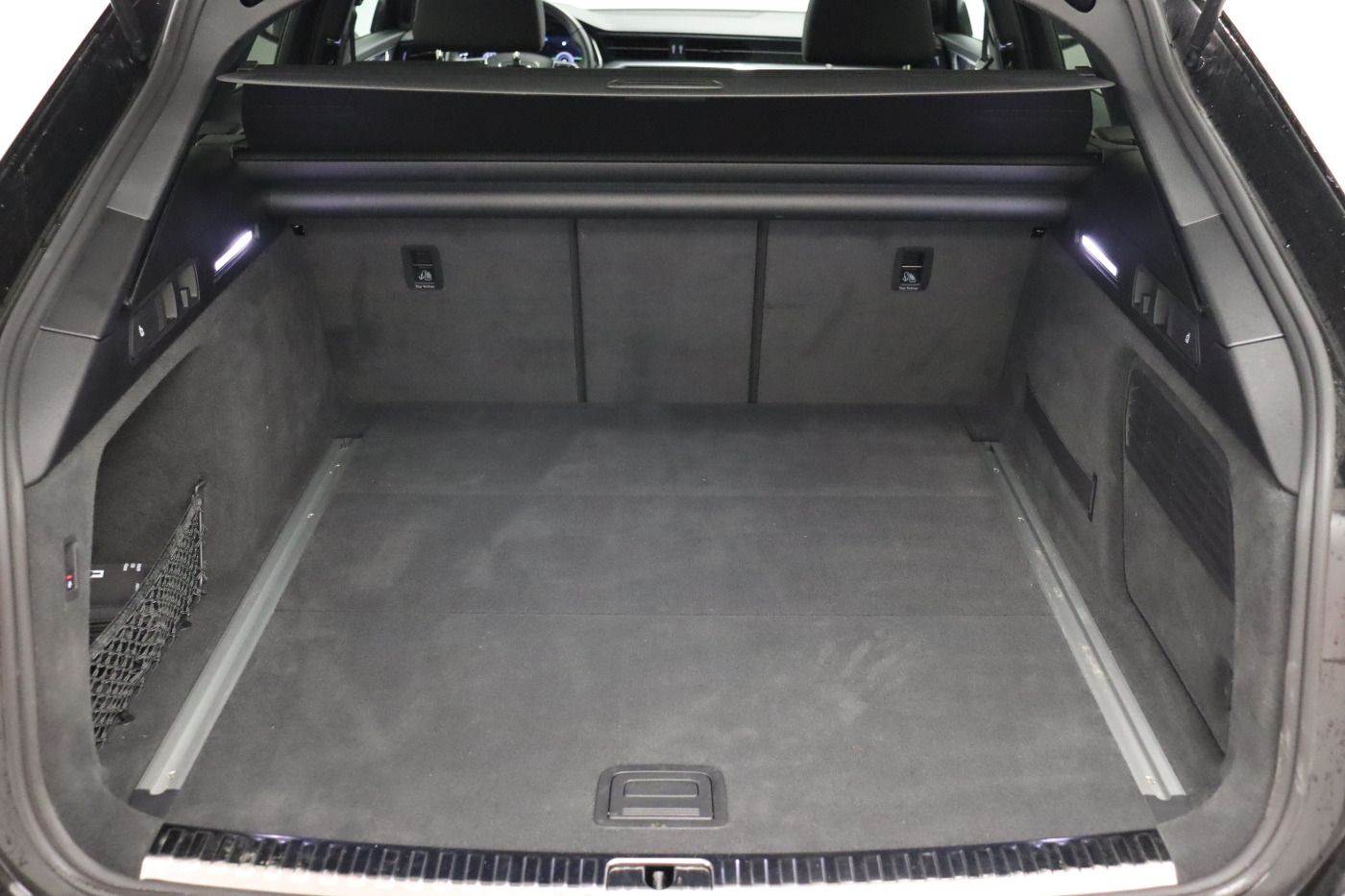 Fahrzeugabbildung Audi A6 Avant 45 TFSI quattro S tronic advanced |Pano