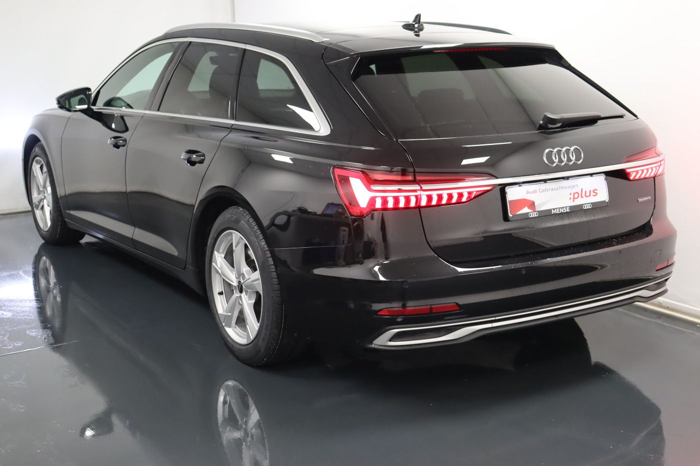 Fahrzeugabbildung Audi A6 Avant 45 TFSI quattro S tronic advanced |Pano