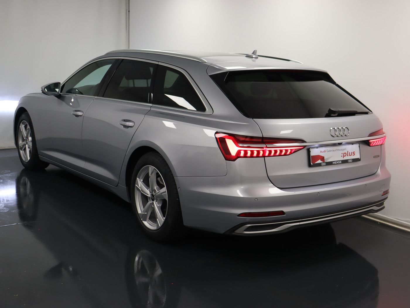 Fahrzeugabbildung Audi A6 Avant 40 TDI quattro S tronic advanced |Pano