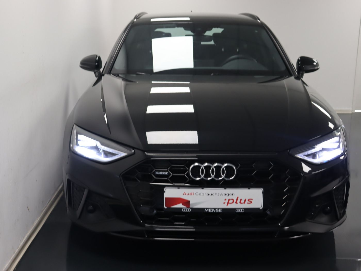 Fahrzeugabbildung Audi A4 Avant 40 TDI quattro S tronic S line |FLA|ACC