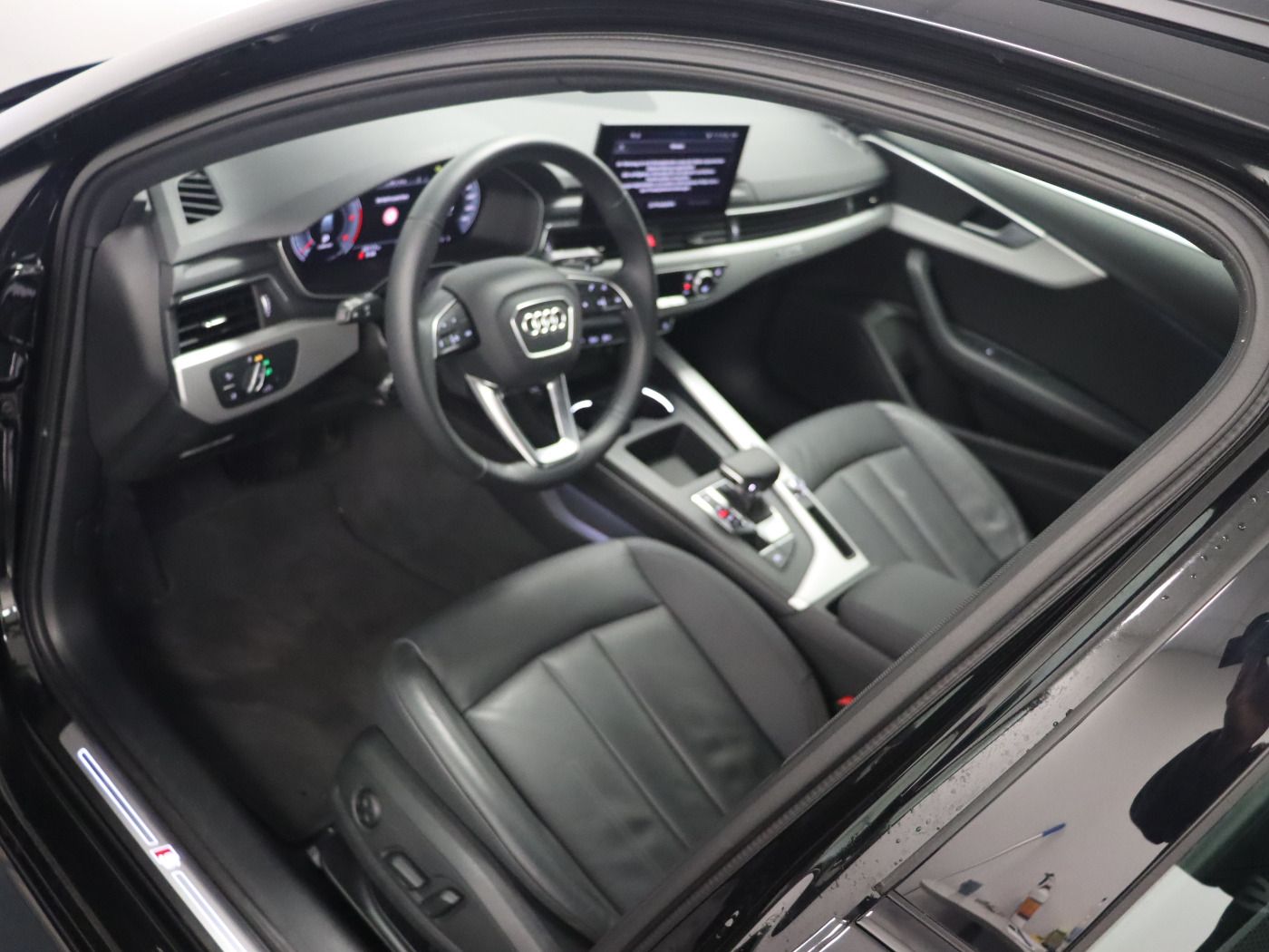 Fahrzeugabbildung Audi A4 Avant 40 TDI quattro S tronic S line |FLA|ACC
