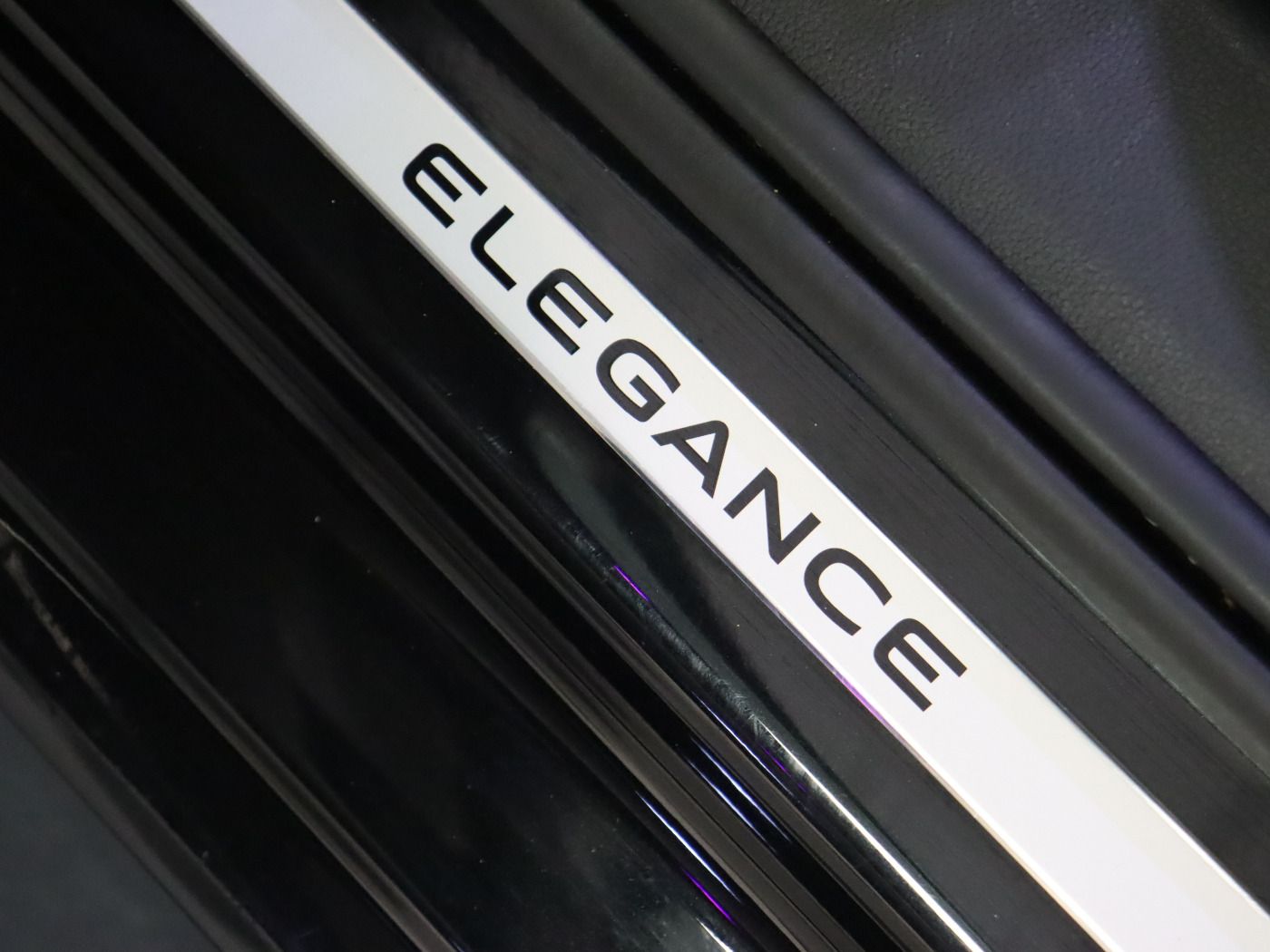 Fahrzeugabbildung Volkswagen Passat Variant 2.0 TDI DSG Elegance |AHK|Matrix