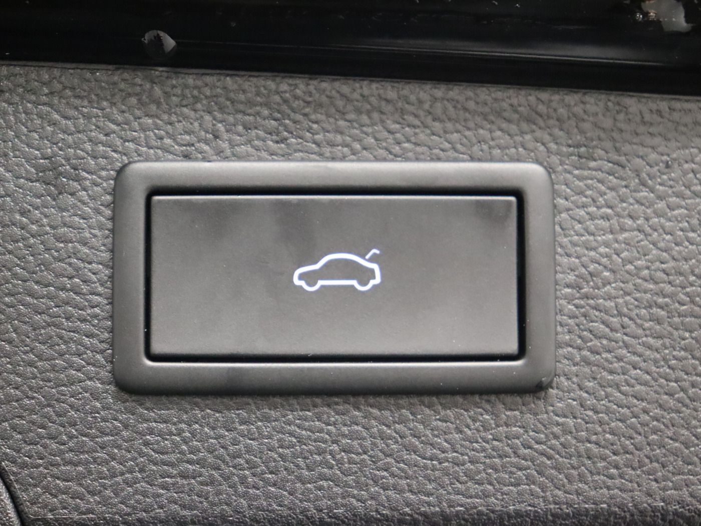 Fahrzeugabbildung Volkswagen Passat Variant 2.0 TDI DSG Elegance |AHK|Matrix