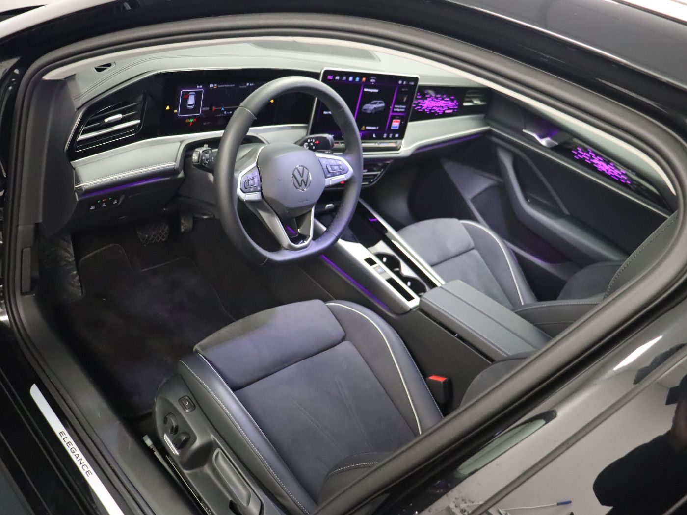 Fahrzeugabbildung Volkswagen Passat Variant 2.0 TDI DSG Elegance |AHK|Matrix