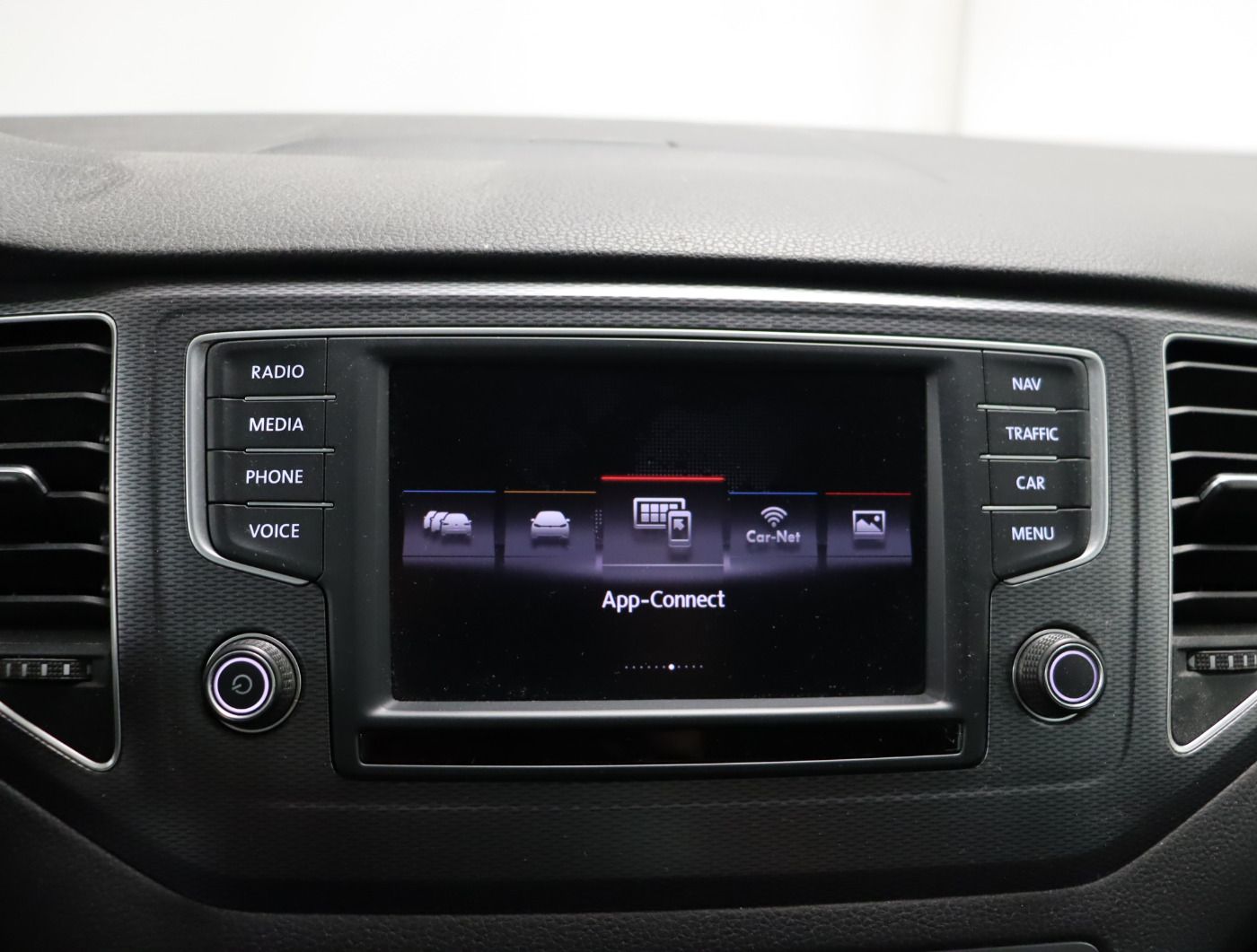 Fahrzeugabbildung Volkswagen Golf Sportsvan 1.2 TSI DSG LOUNGE |LM|2xKlima