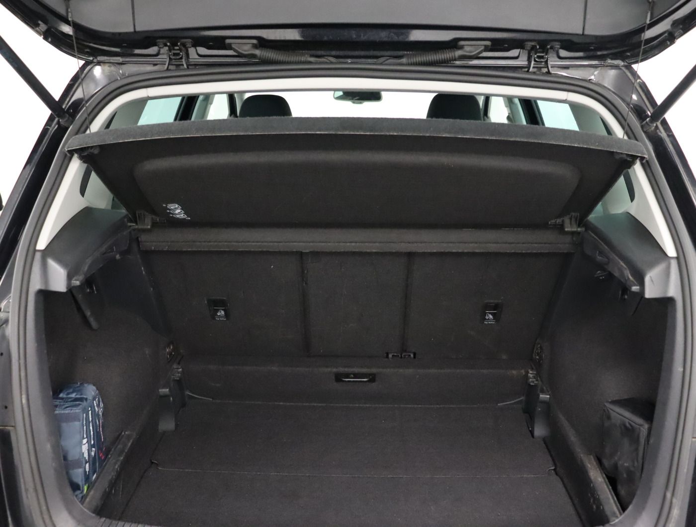 Fahrzeugabbildung Volkswagen Golf Sportsvan 1.2 TSI DSG LOUNGE |LM|2xKlima