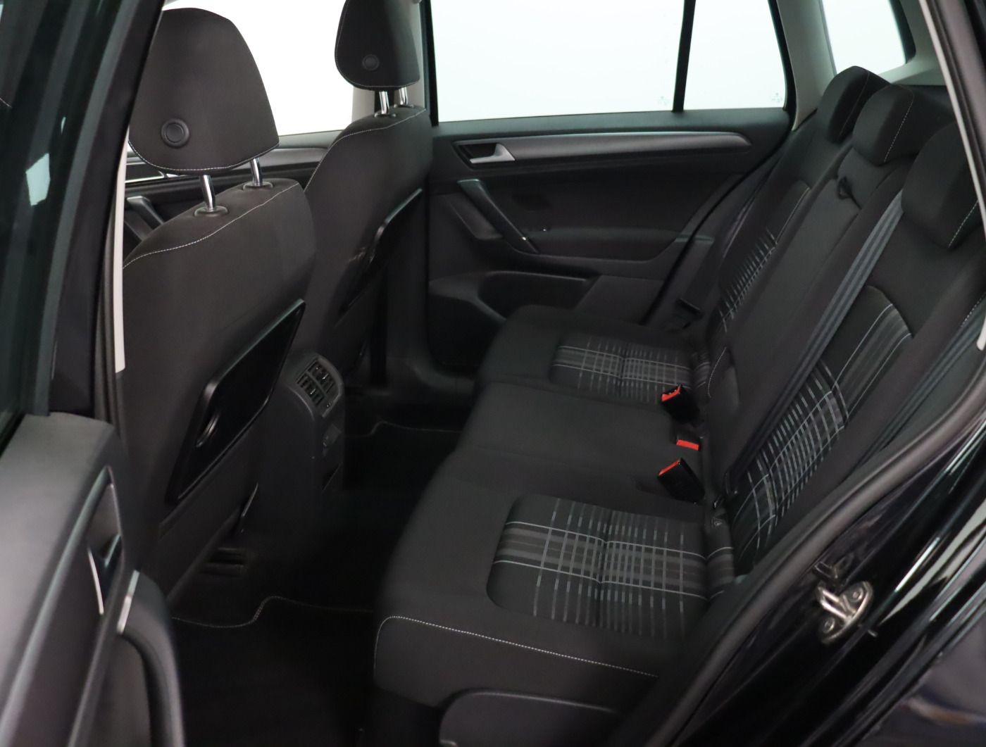 Fahrzeugabbildung Volkswagen Golf Sportsvan 1.2 TSI DSG LOUNGE |LM|2xKlima