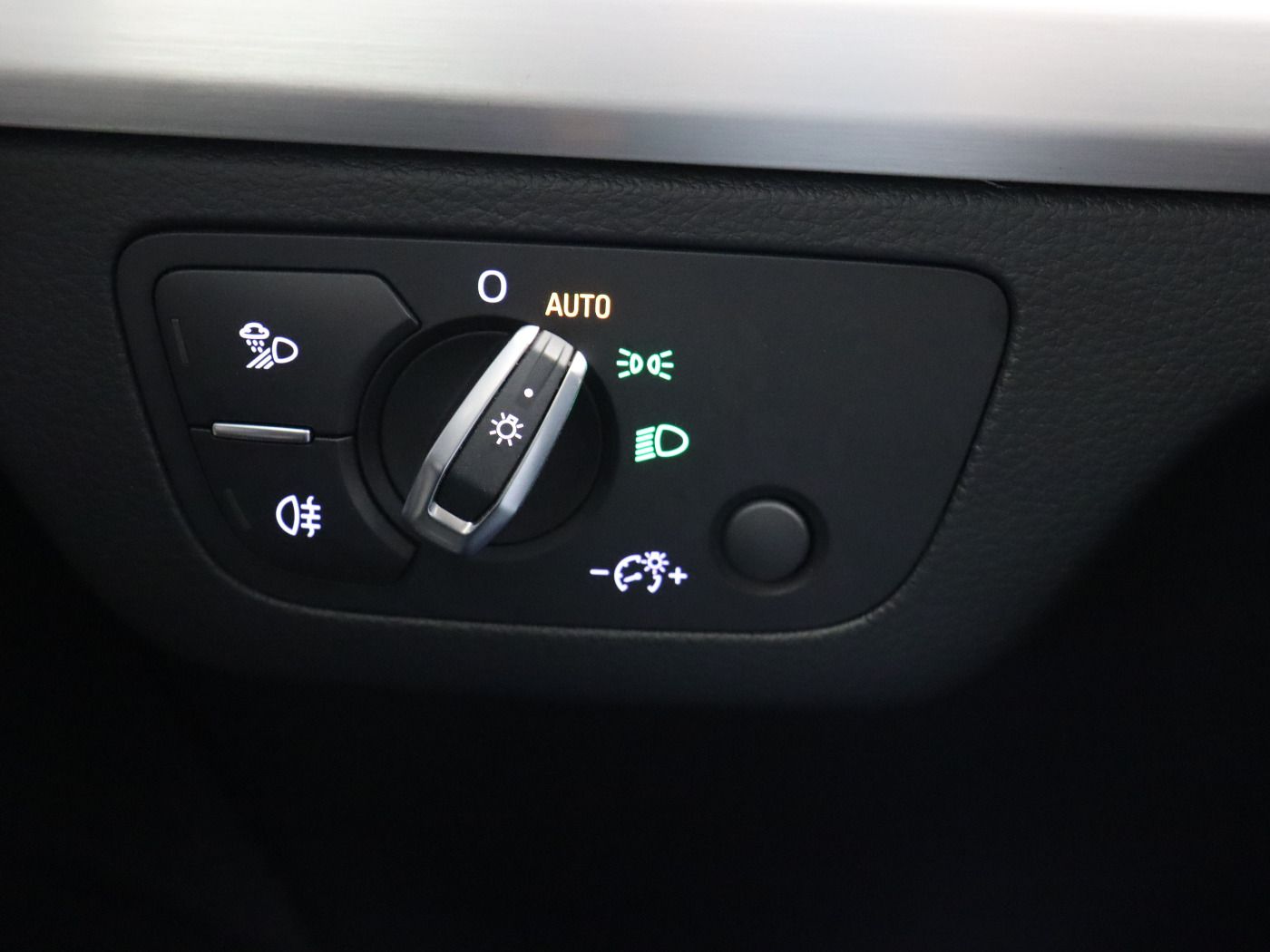 Fahrzeugabbildung Audi Q5 50 TDI quattro tiptronic S line |Matrix|ACC