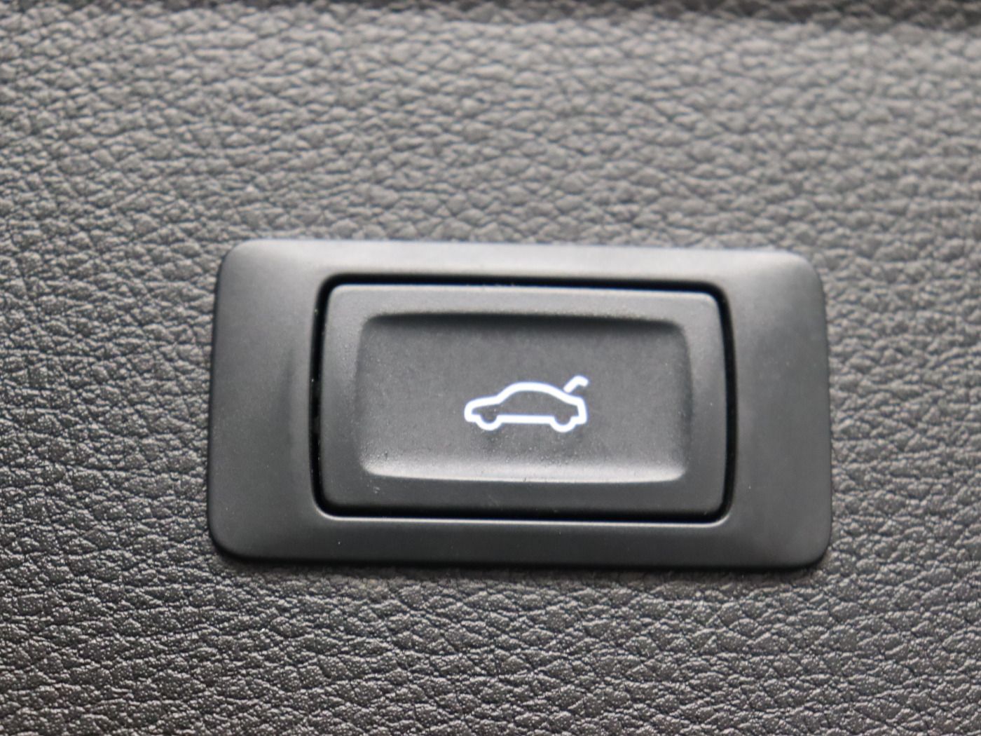 Fahrzeugabbildung Audi Q5 50 TDI quattro tiptronic S line |Matrix|ACC