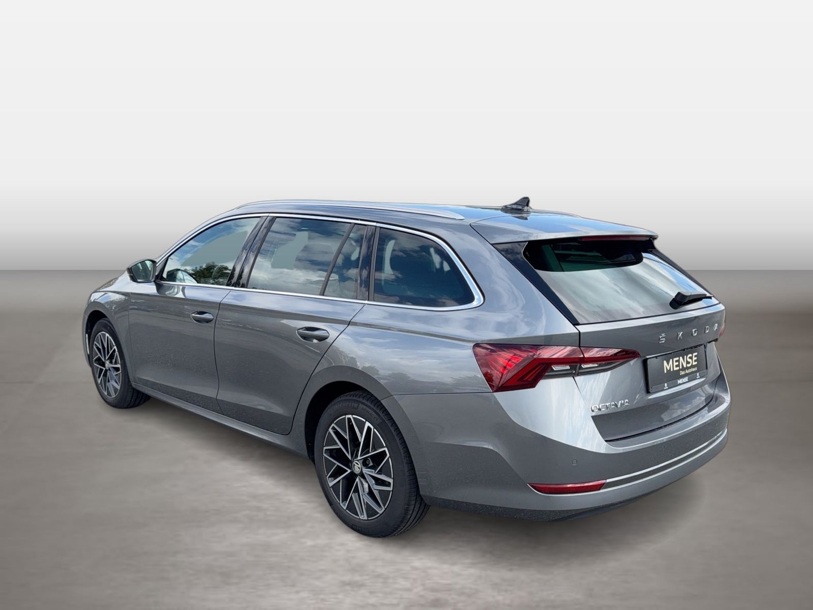 Fahrzeugabbildung SKODA Octavia Combi Style 2.0l TDI 85kW 7-Gang-DSG Mat - mit KI generiert/bearbeitet