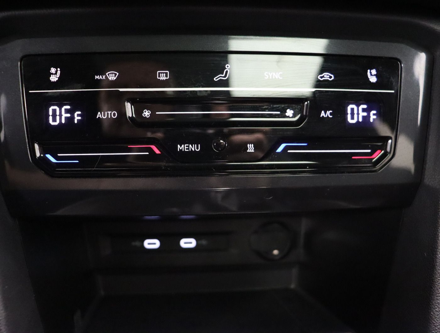 Fahrzeugabbildung Volkswagen Tiguan Allspace 2.0 TSI 4Motion DSG R-Line |AHK