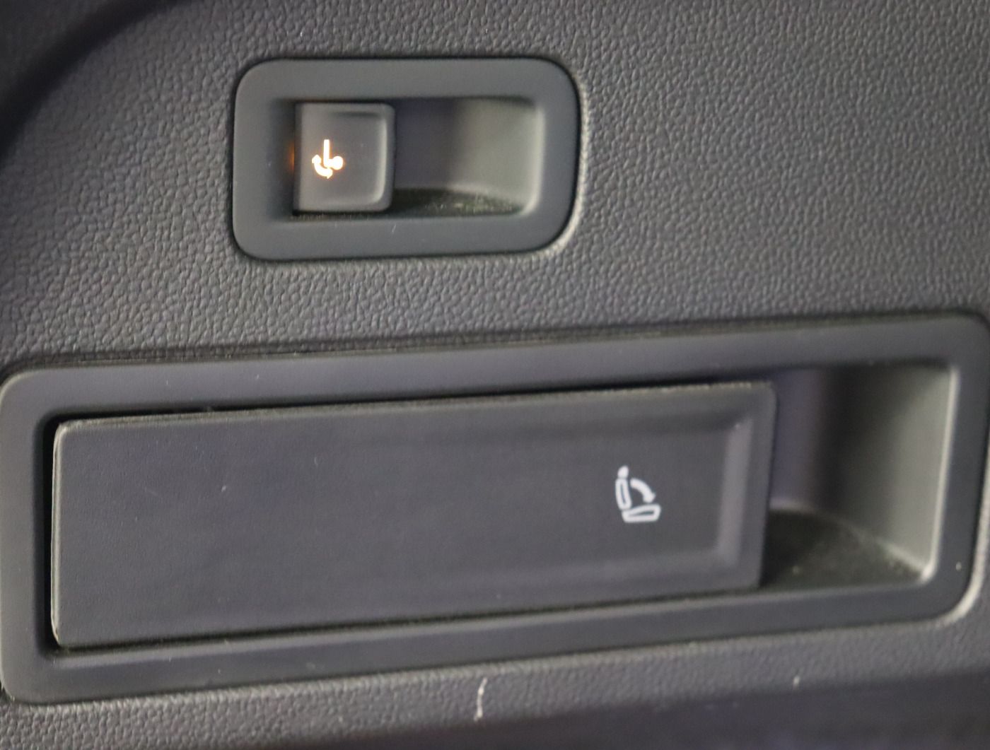 Fahrzeugabbildung Volkswagen Tiguan Allspace 2.0 TSI 4Motion DSG R-Line |AHK