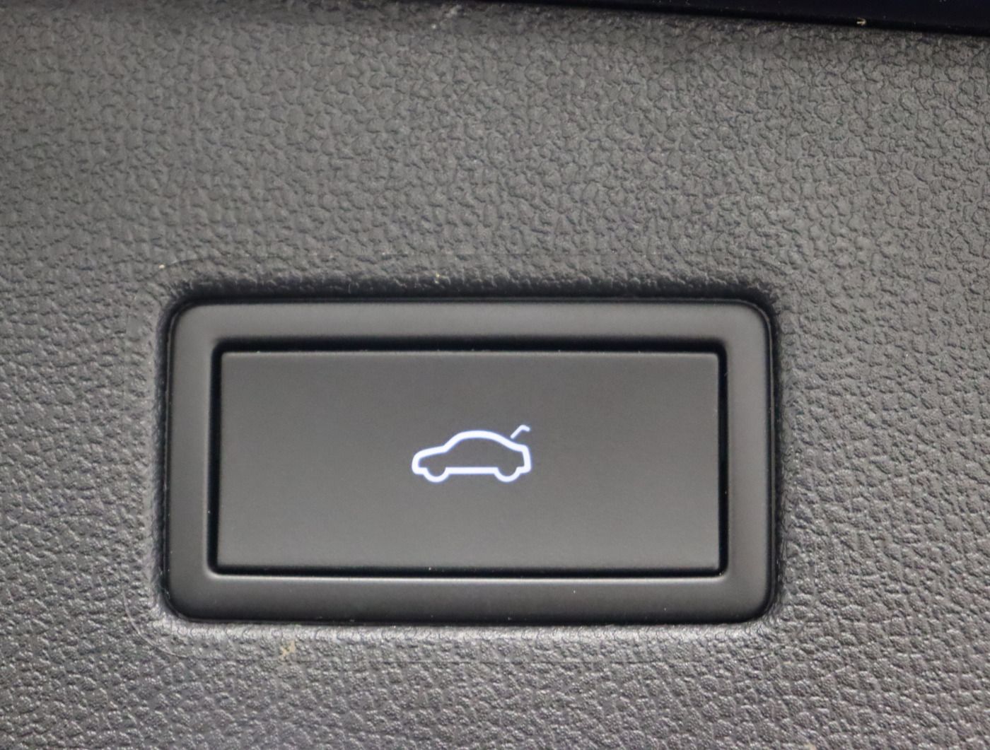Fahrzeugabbildung Volkswagen Tiguan Allspace 2.0 TSI 4Motion DSG R-Line |AHK