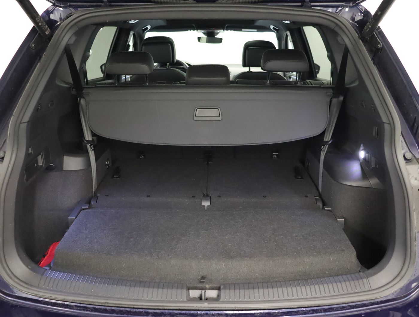 Fahrzeugabbildung Volkswagen Tiguan Allspace 2.0 TSI 4Motion DSG R-Line |AHK