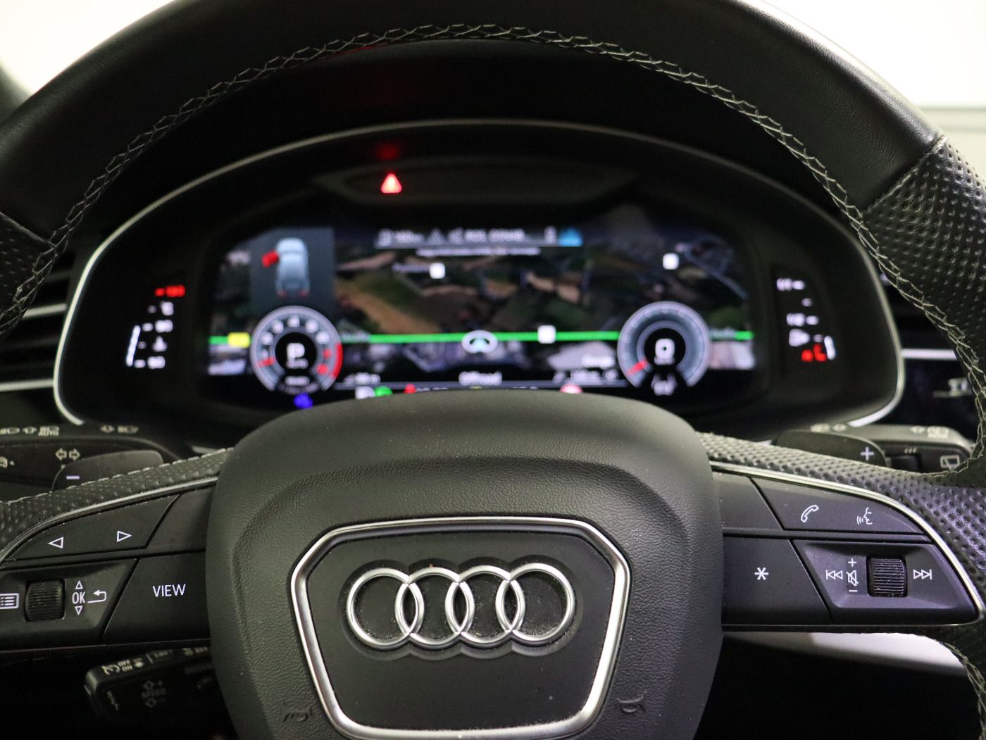 Fahrzeugabbildung Audi Q7 55 TFSI quattro tiptronic S line |Luft|Pano