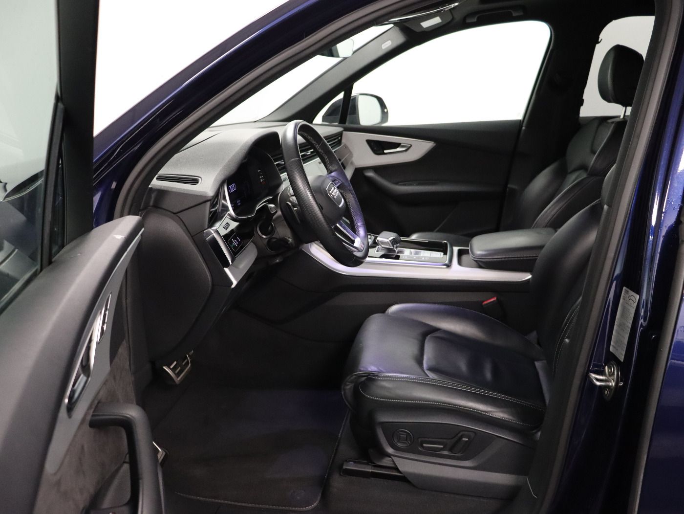 Fahrzeugabbildung Audi Q7 55 TFSI quattro tiptronic S line |Luft|Pano