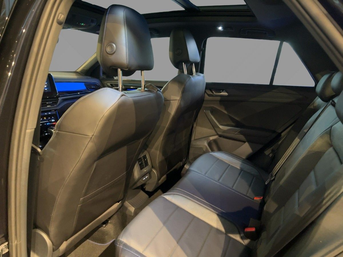 Fahrzeugabbildung Volkswagen T-Roc R 4M DSG Akra AHK Leder Pano DCC Winterräd