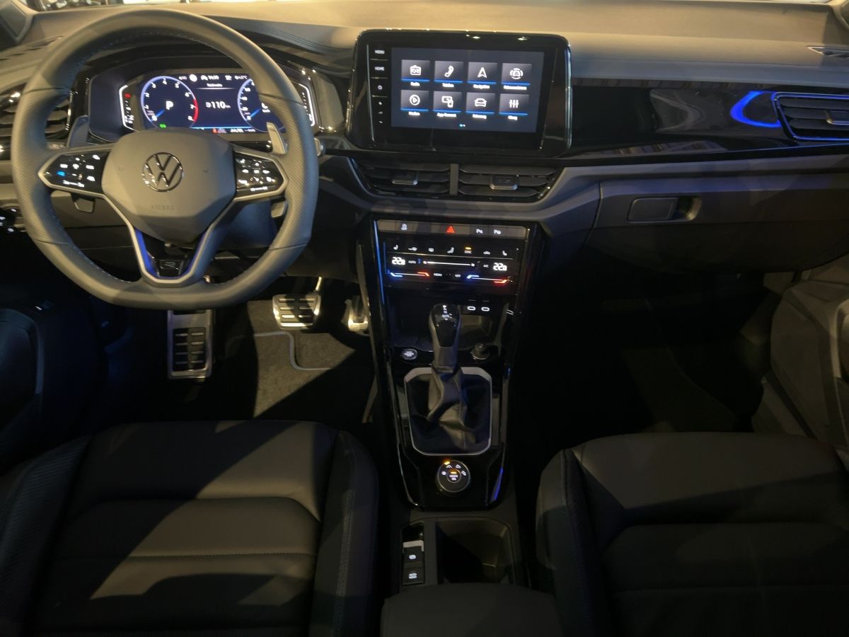 Fahrzeugabbildung Volkswagen T-Roc R 4M DSG Akra AHK Leder Pano DCC Winterräd