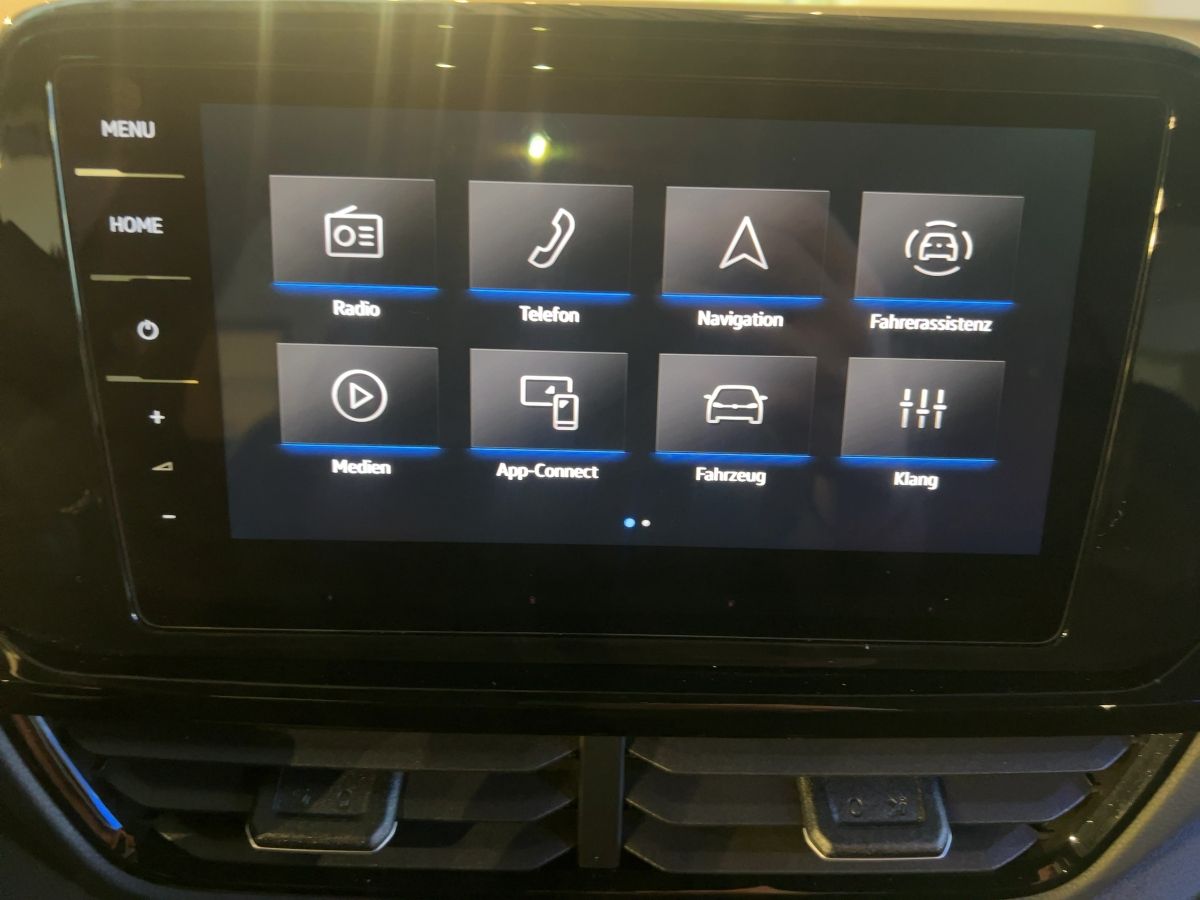 Fahrzeugabbildung Volkswagen T-Roc R 4M DSG Akra AHK Leder Pano DCC Winterräd