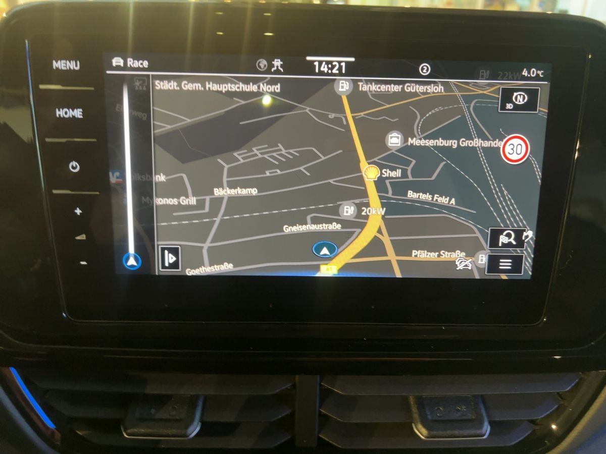 Fahrzeugabbildung Volkswagen T-Roc R 4M DSG Akra AHK Leder Pano DCC Winterräd