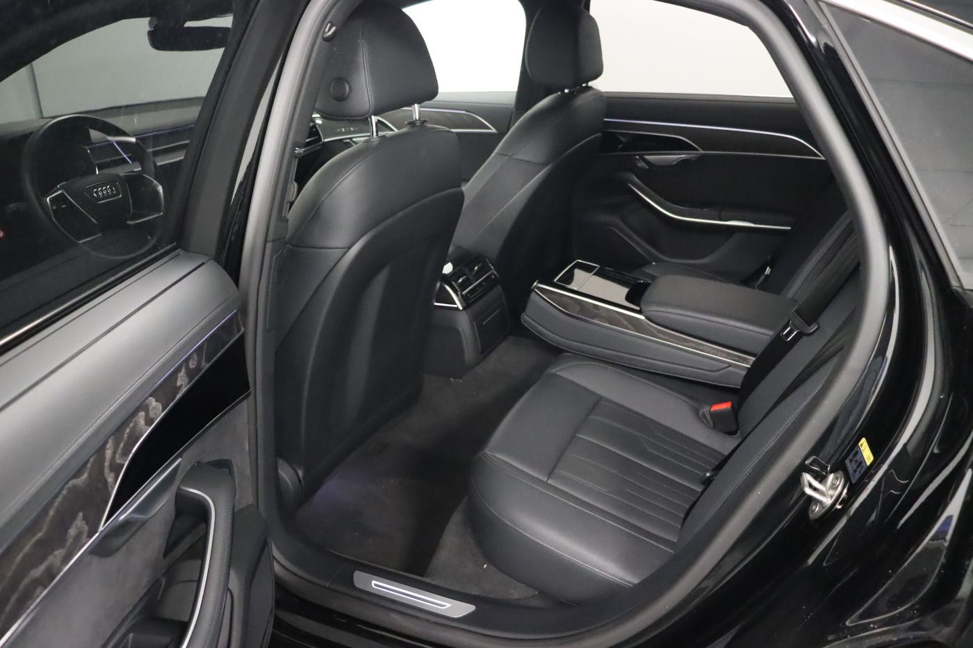 Fahrzeugabbildung Audi A8 50 TDI quattro tiptronic |Matrix|Luft|Pano|LM