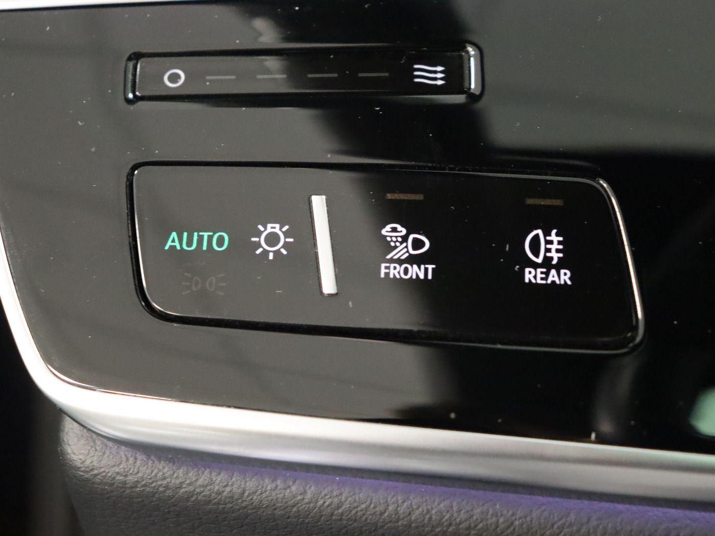 Fahrzeugabbildung Audi A8 lang 60 TDI quattro tiptronic |Matrix|Pano|LM