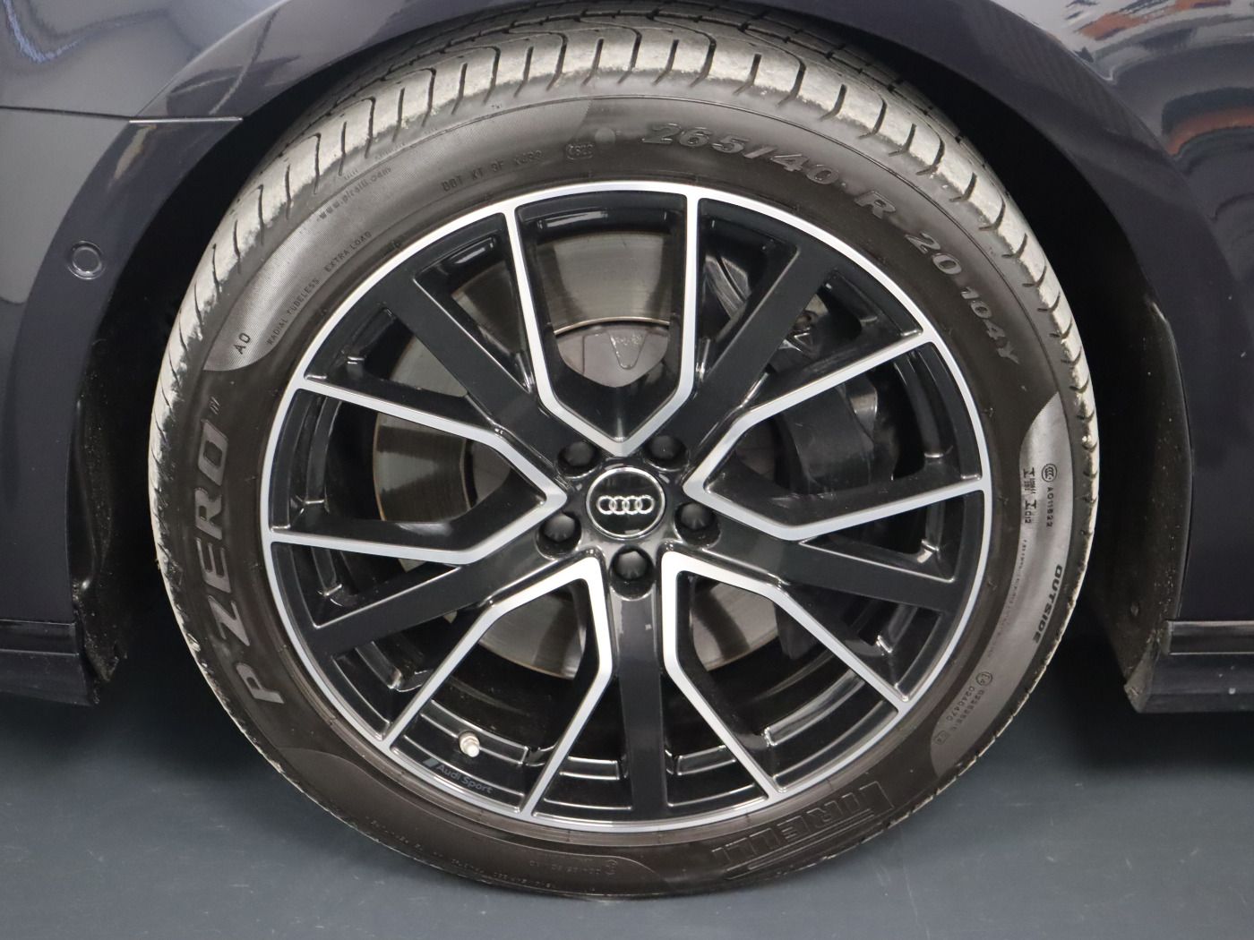 Fahrzeugabbildung Audi A8 lang 60 TDI quattro tiptronic |Matrix|Pano|LM