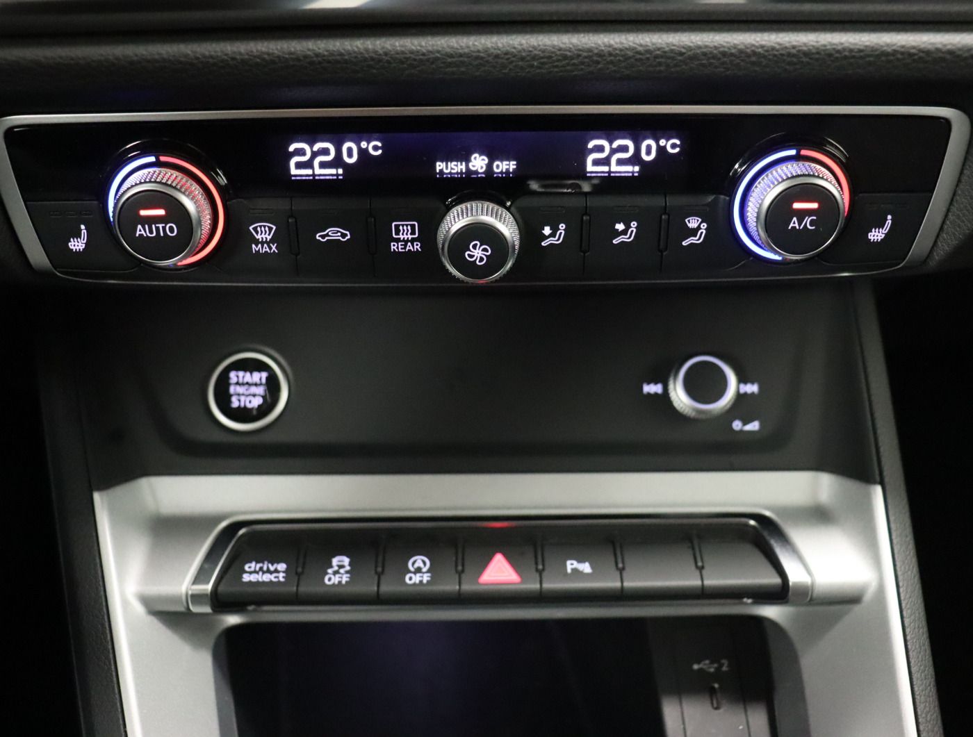 Fahrzeugabbildung Audi Q3 Sportback 35 TDI S tronic S line |ACC|FLA|LM