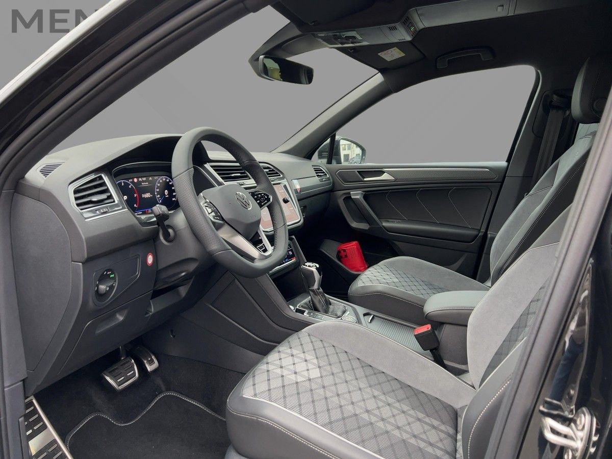 Fahrzeugabbildung Volkswagen Tiguan Allspace 2.0 TDI 4M DSG R-Line 7-Sitzer