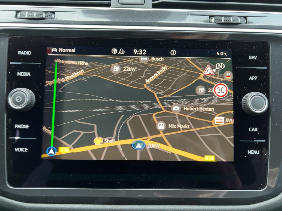 Fahrzeugabbildung Volkswagen Tiguan Allspace 2.0 TDI 4M DSG R-Line 7-Sitzer