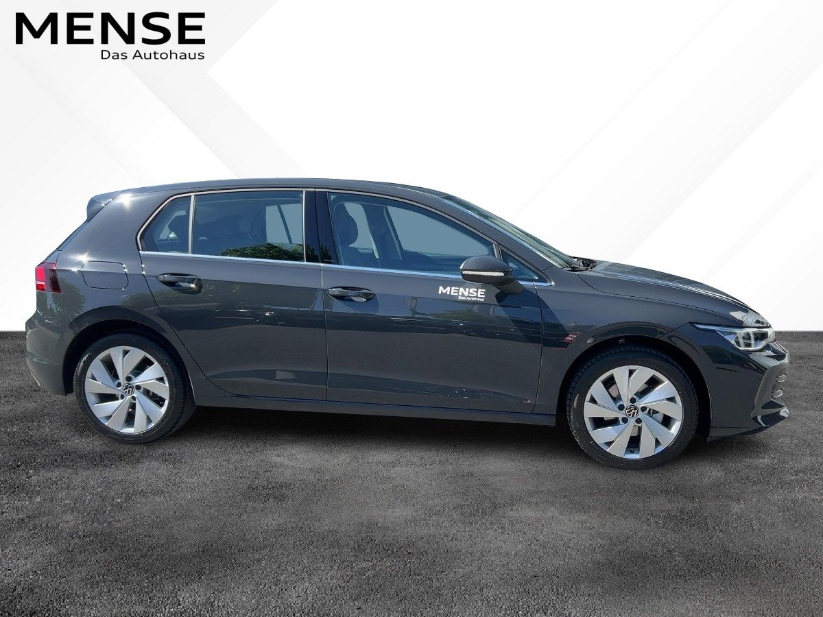 Fahrzeugabbildung Volkswagen Golf 1.5 TSI Style Navi HUD Climatronic Kamera