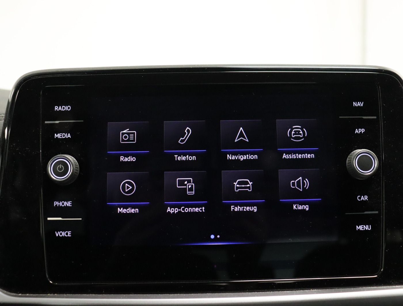 Fahrzeugabbildung Volkswagen T-Roc 1.0 TSI Life |VirtualCP|CarPlay|LM|KlimaA