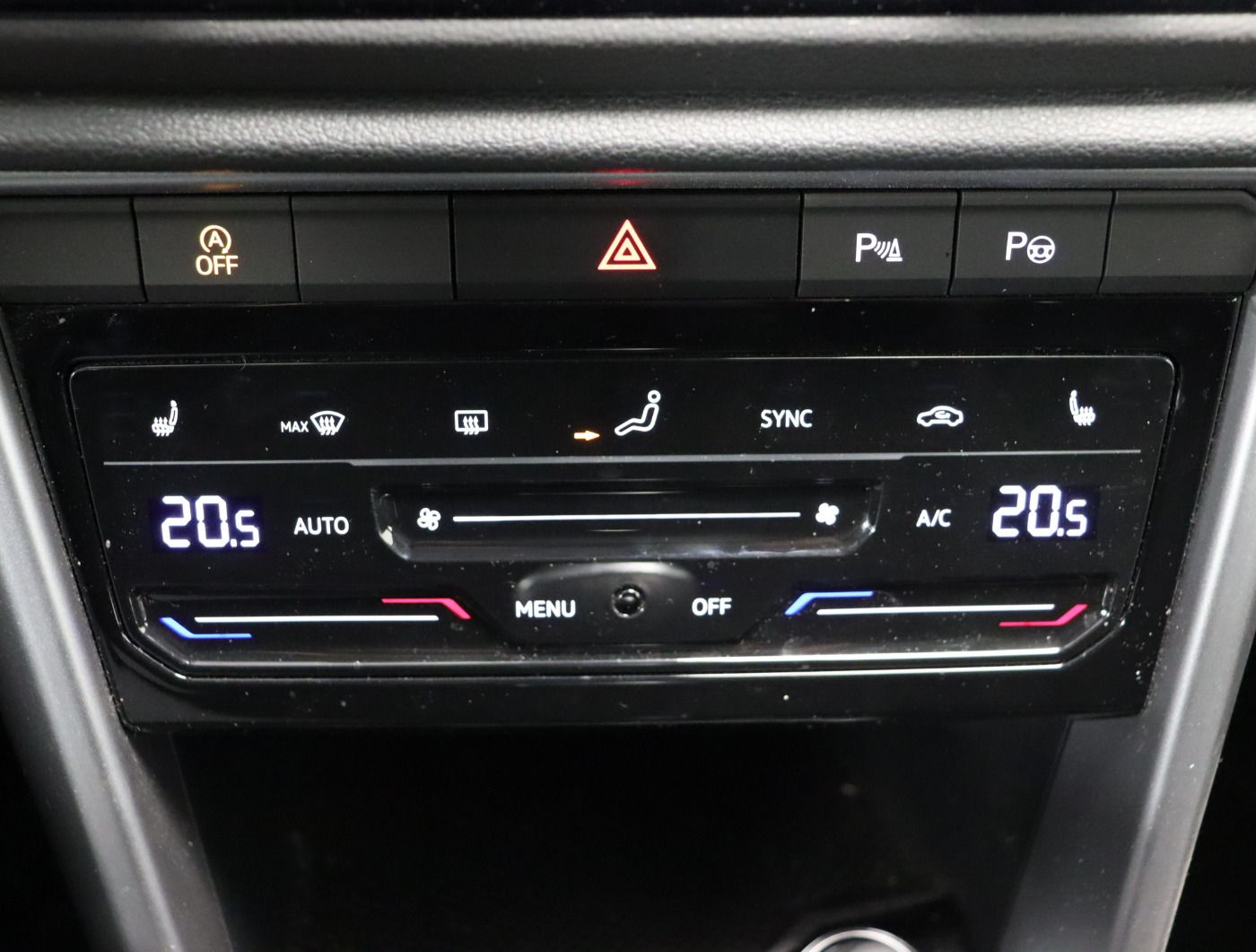 Fahrzeugabbildung Volkswagen T-Roc 1.0 TSI Life |VirtualCP|CarPlay|LM|KlimaA