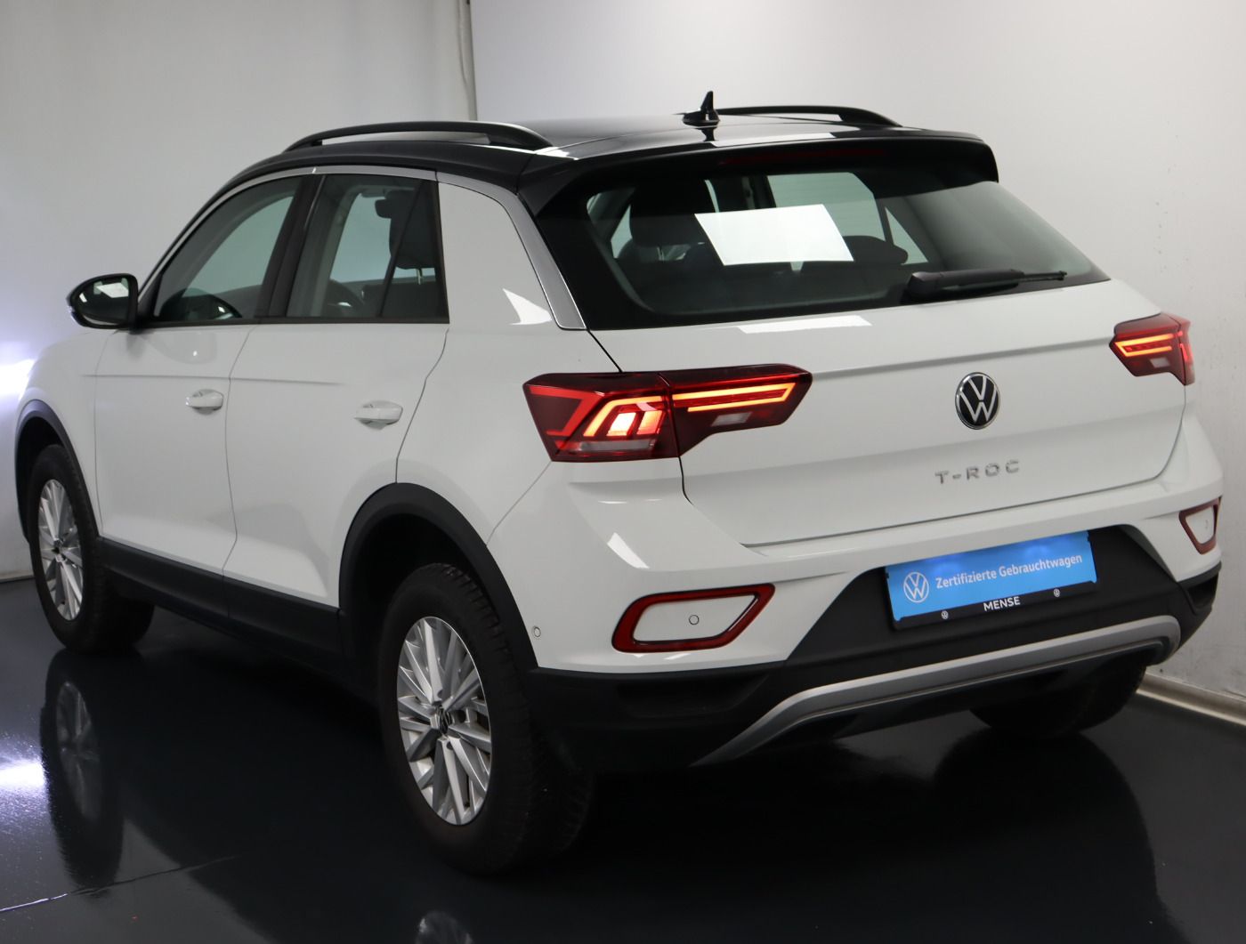 Fahrzeugabbildung Volkswagen T-Roc 1.0 TSI Life |VirtualCP|CarPlay|LM|KlimaA
