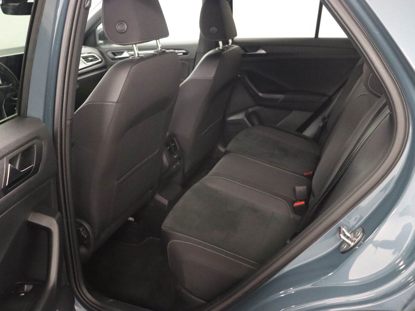 Fahrzeugabbildung Volkswagen T-Roc 2.0 TDI DSG R-line |ACC|VirtualCP|FLA|LED