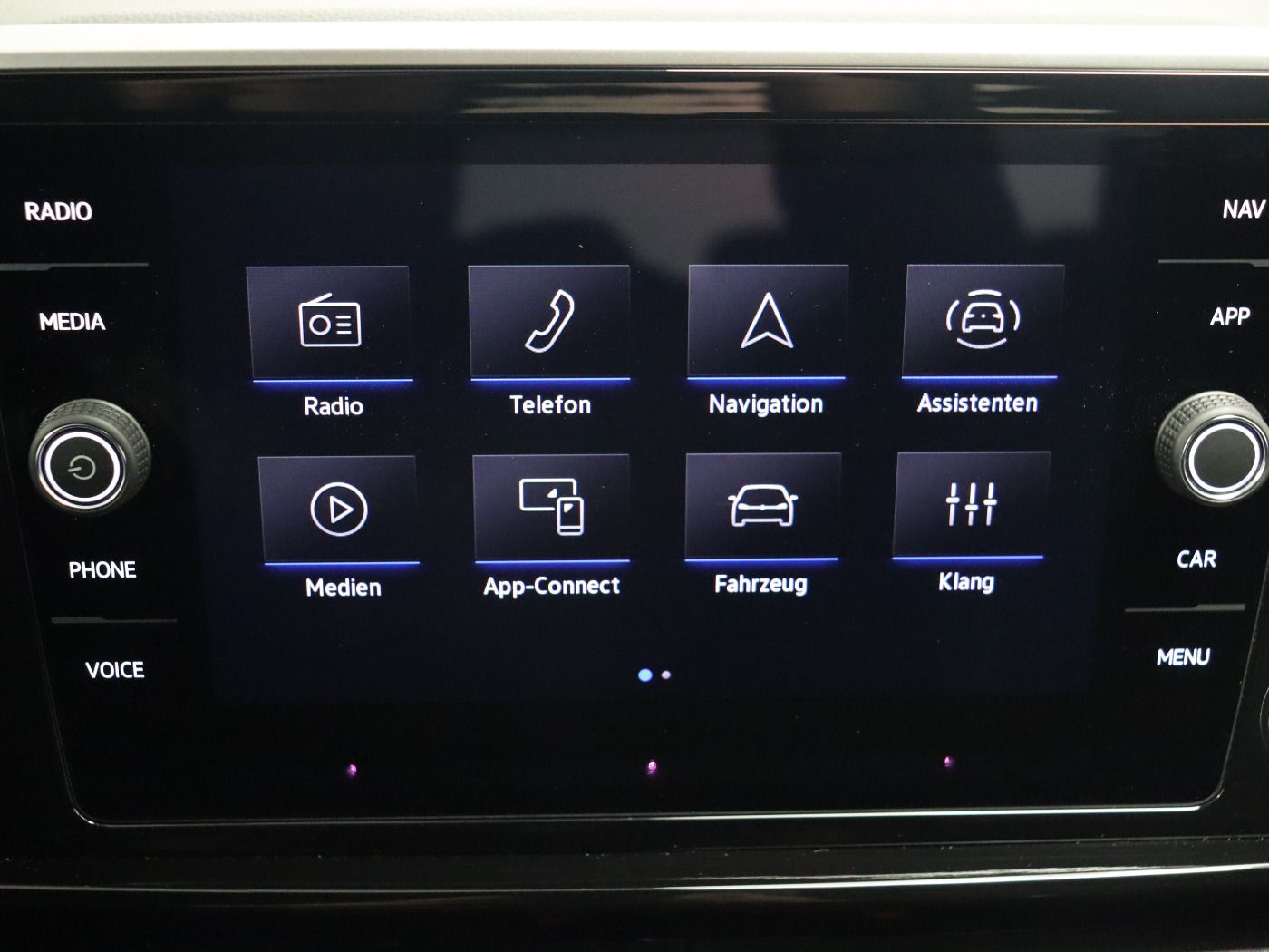Fahrzeugabbildung Volkswagen T-Roc 2.0 TDI DSG R-line |ACC|VirtualCP|FLA|LED