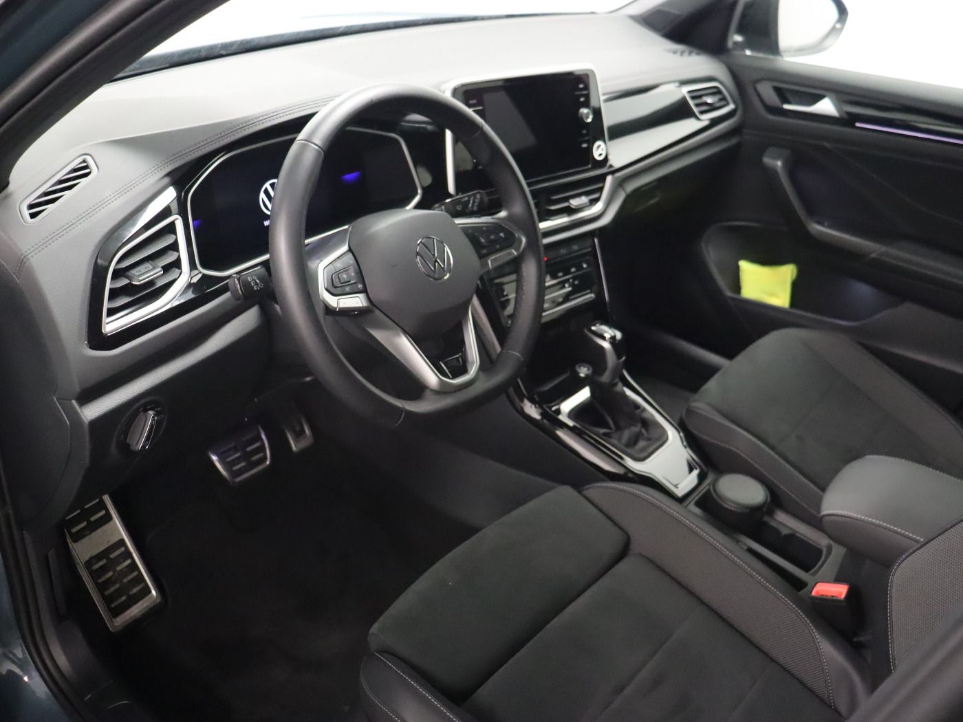 Fahrzeugabbildung Volkswagen T-Roc 2.0 TDI DSG R-line |ACC|VirtualCP|FLA|LED