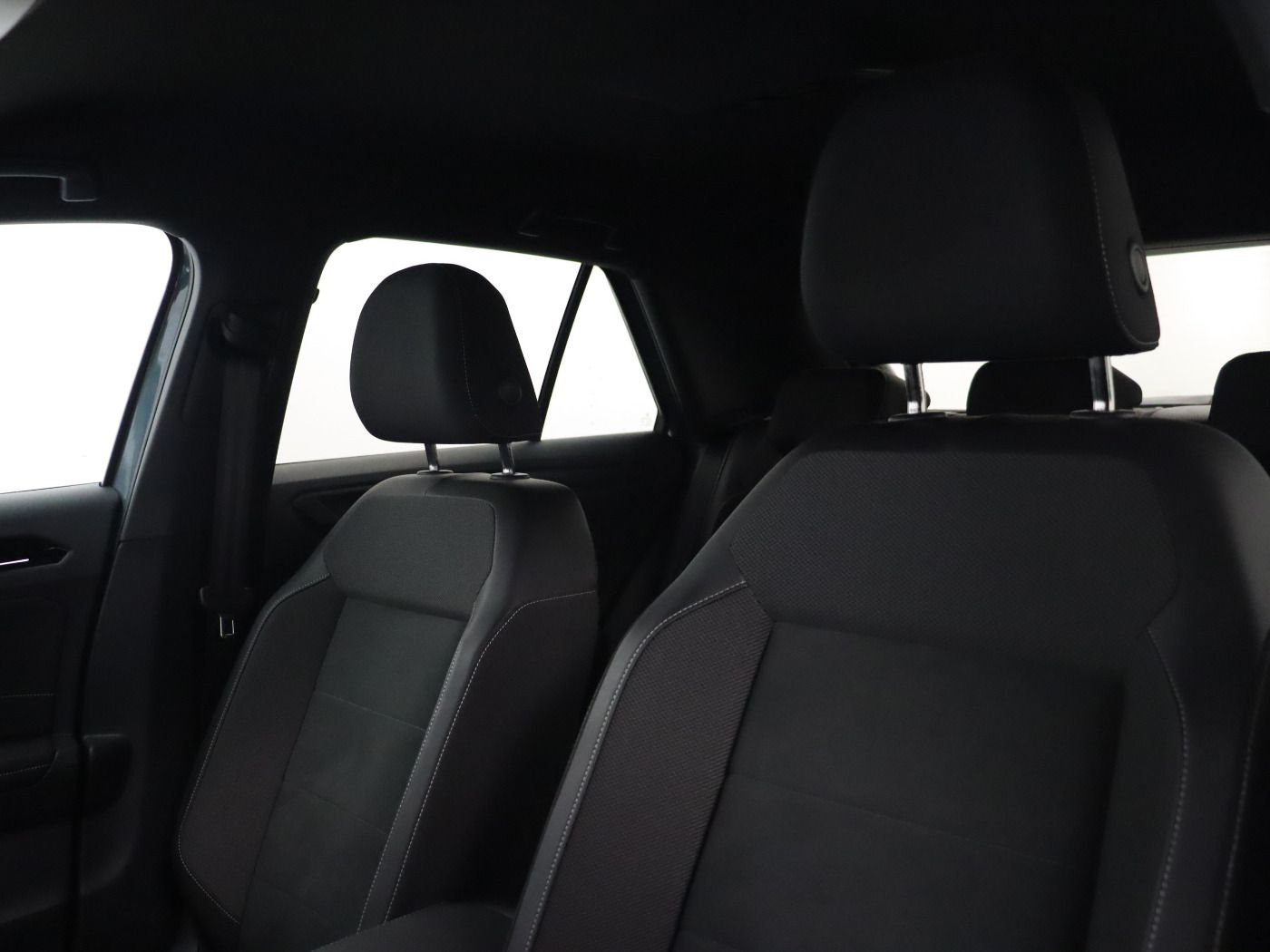 Fahrzeugabbildung Volkswagen T-Roc 2.0 TDI DSG R-line |ACC|VirtualCP|FLA|LED