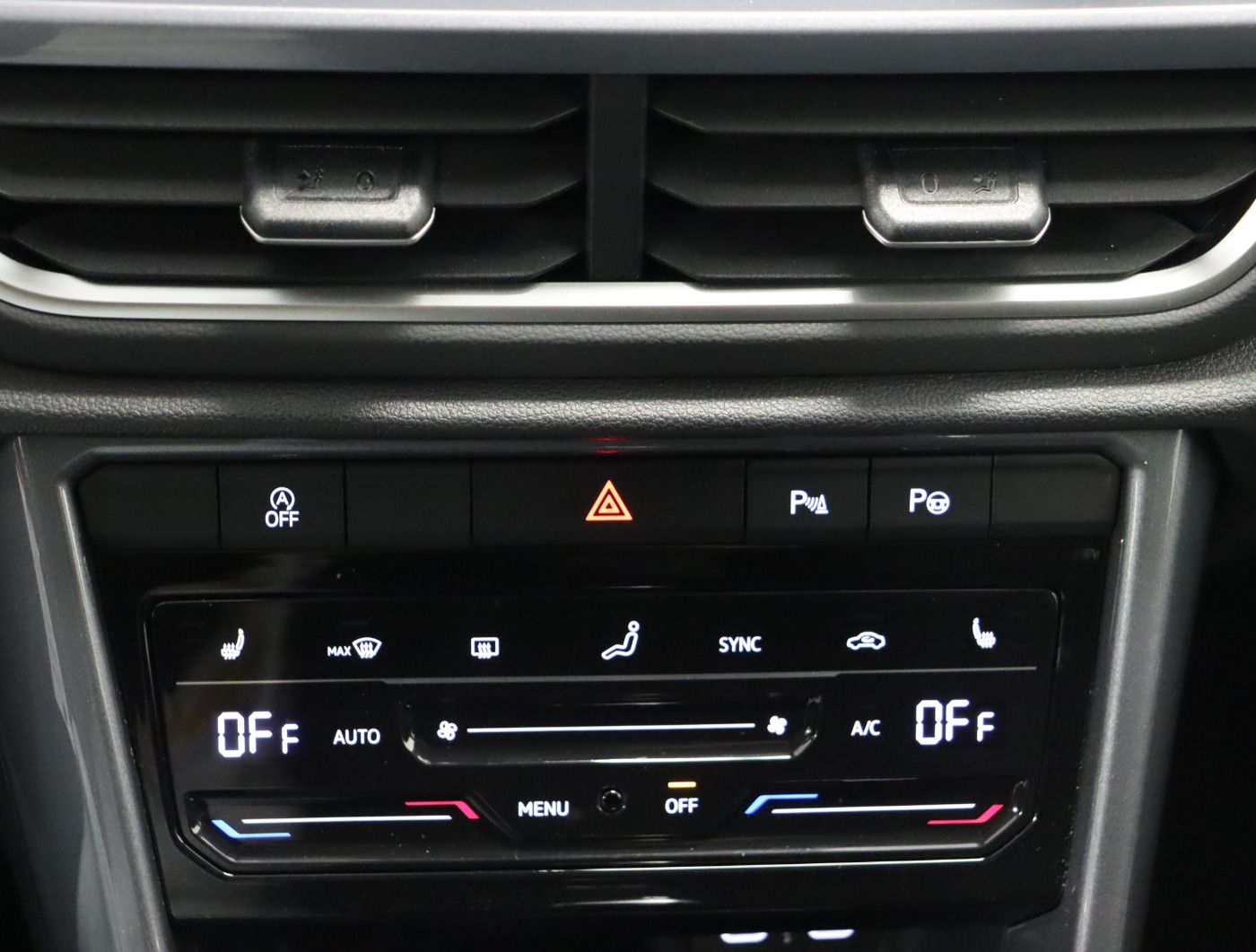 Fahrzeugabbildung Volkswagen T-Roc 1.5 TSI DSG Style |ACC|FLA|VirtualCP|LED|L