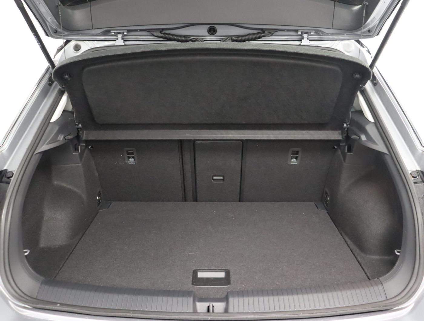 Fahrzeugabbildung Volkswagen T-Roc 1.5 TSI DSG Style |ACC|FLA|VirtualCP|LED|L