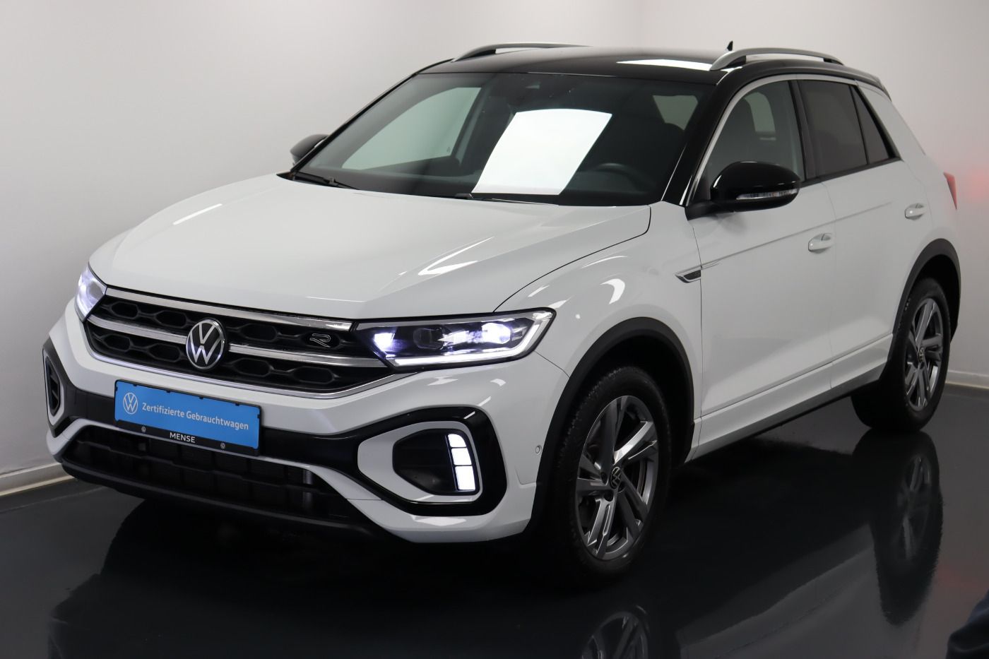 Fahrzeugabbildung Volkswagen T-Roc 2.0 TDI DSG R-Line |FLA|Massage|CarPlay|LE