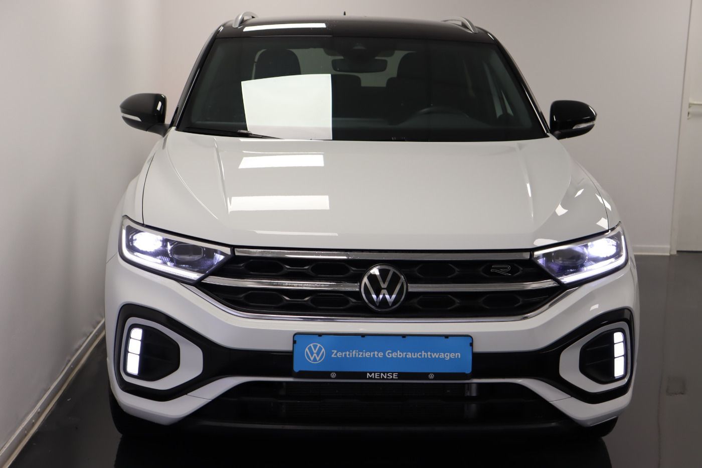 Fahrzeugabbildung Volkswagen T-Roc 2.0 TDI DSG R-Line |FLA|Massage|CarPlay|LE
