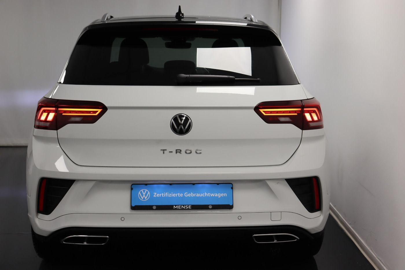 Fahrzeugabbildung Volkswagen T-Roc 2.0 TDI DSG R-Line |FLA|Massage|CarPlay|LE