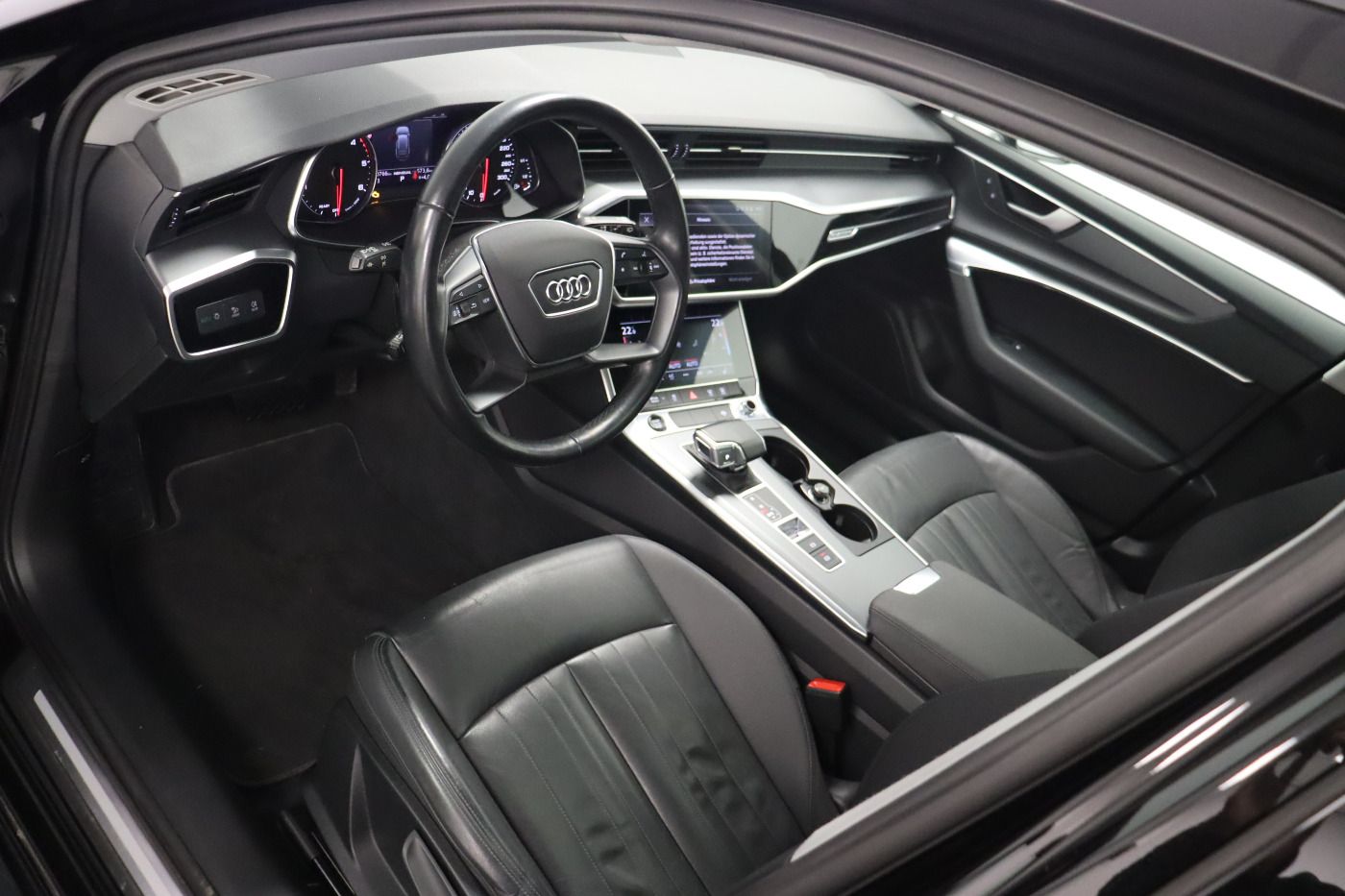 Fahrzeugabbildung Audi A6 Avant 50 TDI quattro tiptronic |Pano|SpurH|LM