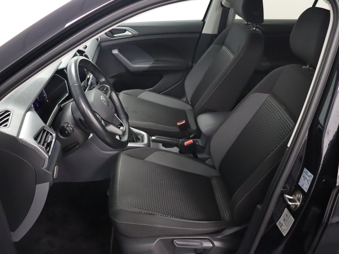 Fahrzeugabbildung Volkswagen T-Cross 1.5 TSI DSG Life R-line |ACC|VirtualCP